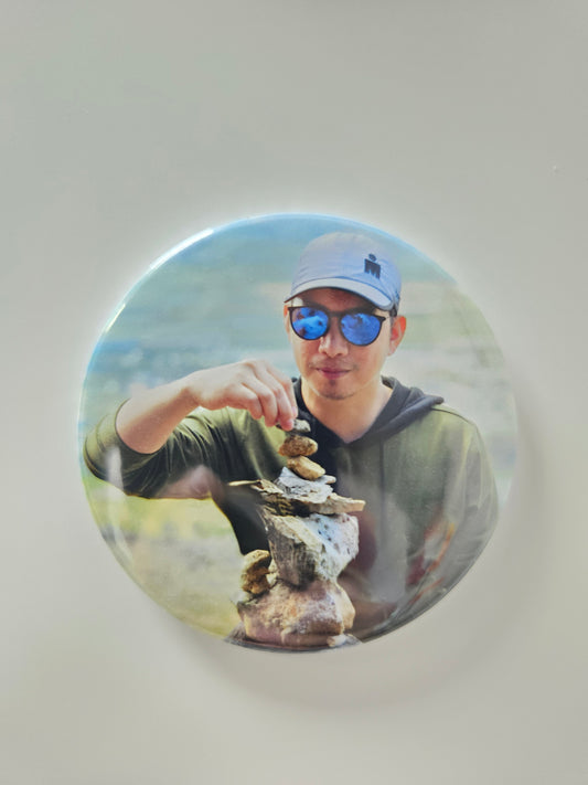 Round fridge magnet